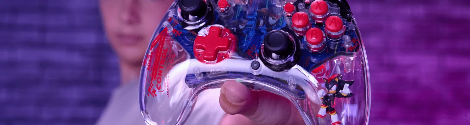 Lire la suite à propos de l’article Test de la manette sans fil REALMz™ Shadow Space Colony Ark