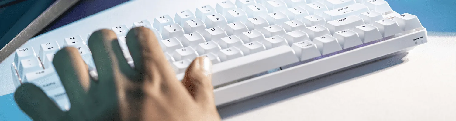 Lire la suite à propos de l’article CHERRY XTRFY dévoile le clavier K33 Compact Wireless