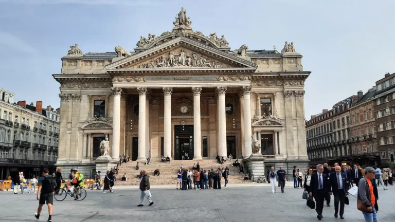 La facade de la Bourse de Bruxelles