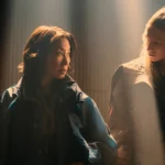Michelle Yeoh et Hunter Schafer dans la série Blade Runner 2099