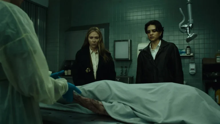 Scarlett Johansson dans L'Exorciste : Martyrs de Mike Flanagan