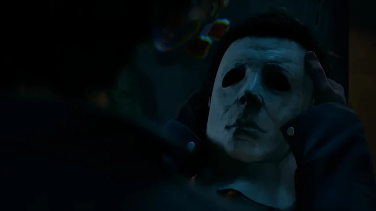 Halloween: The Game : Michael Myers masqué dans la pénombre