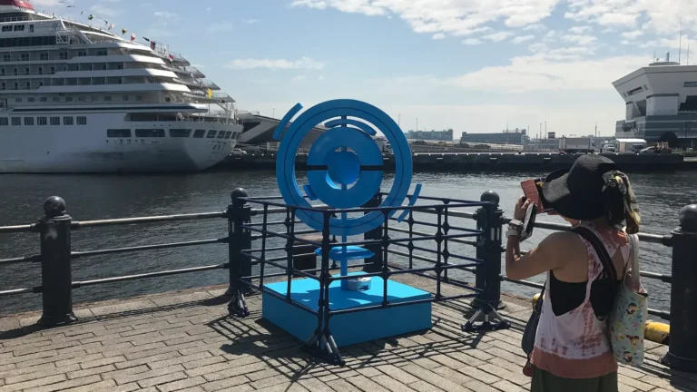 Une reproduction de PokéStop au Pokémon GO Park de Yokohama en 2017