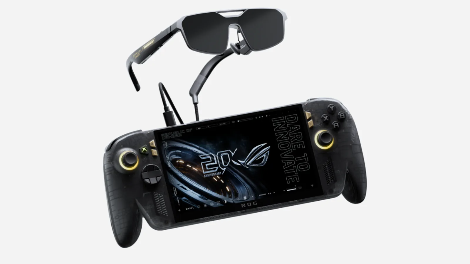 La console ROG Xbox Ally X20 reliée à des lunettes XREAL