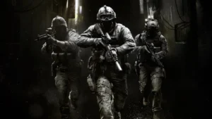 Une escouade de Call of Duty: Modern Warfare 4 avance dans une ruelle de nuit
